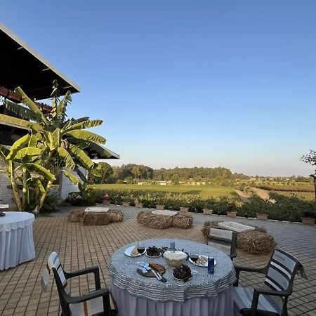 Saffronstays Onellaa, Nashik - Infinity Pool Villa Surrounded By A Vineyard Ngoại thất bức ảnh
