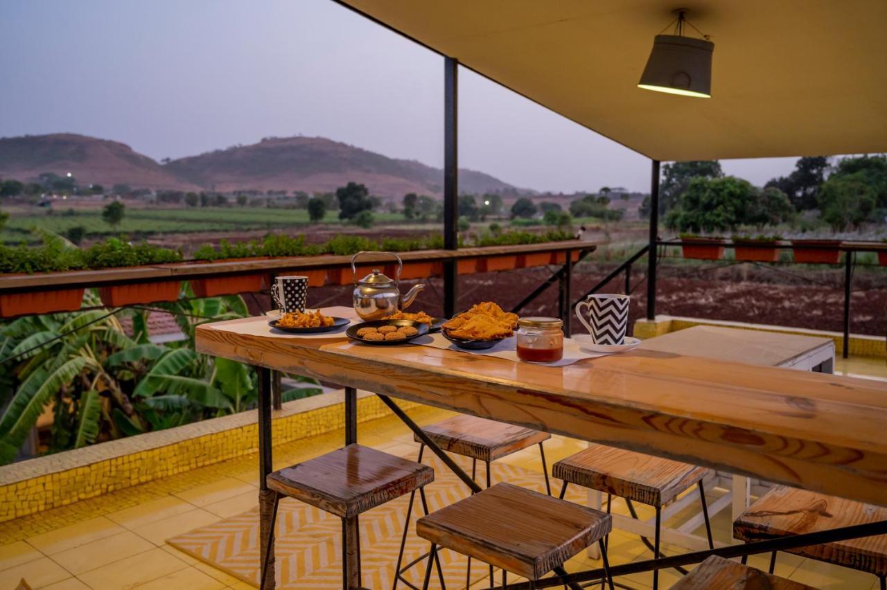 Saffronstays Onellaa, Nashik - Infinity Pool Villa Surrounded By A Vineyard Ngoại thất bức ảnh